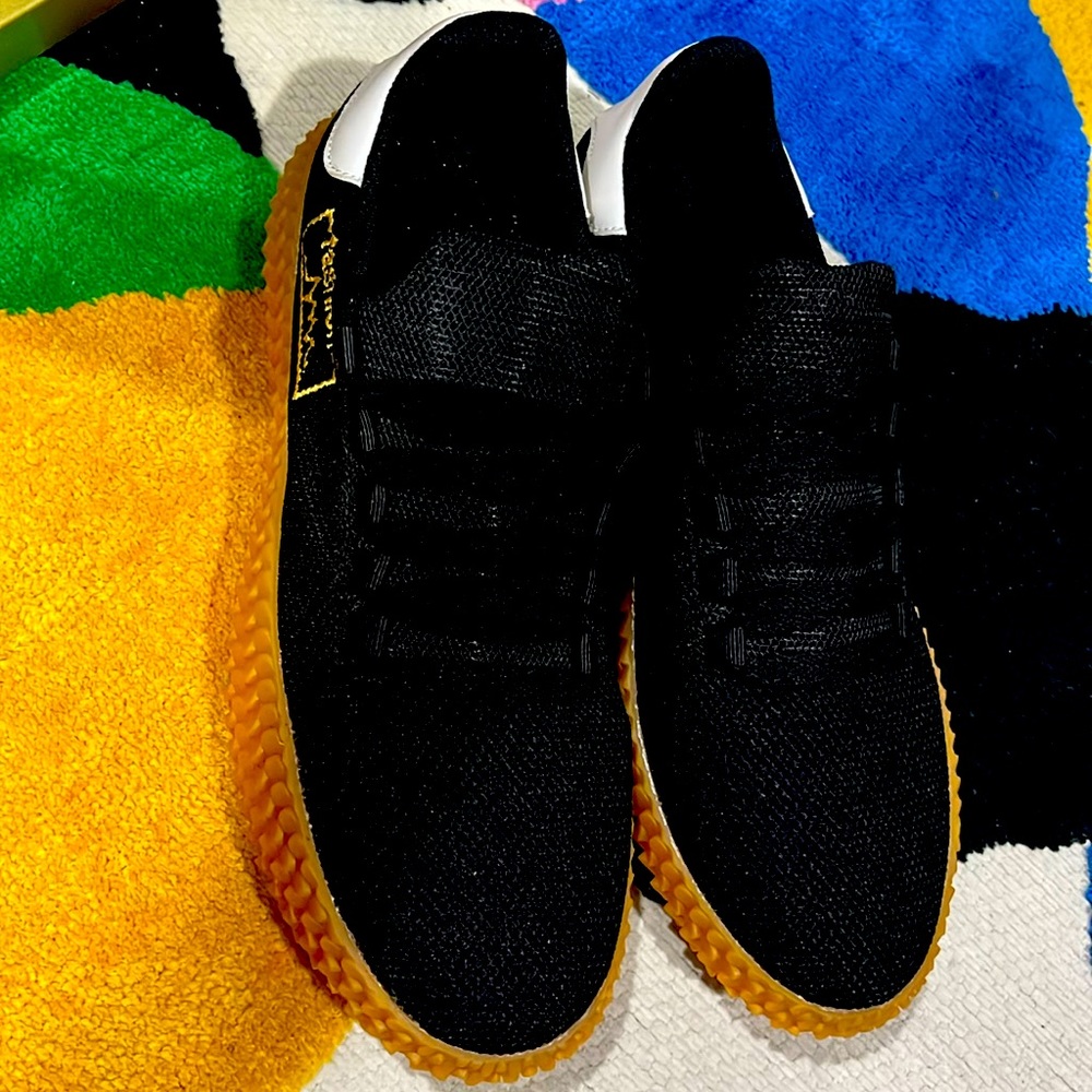 Brand new shoes for men great for everyday super comfortable and cheap